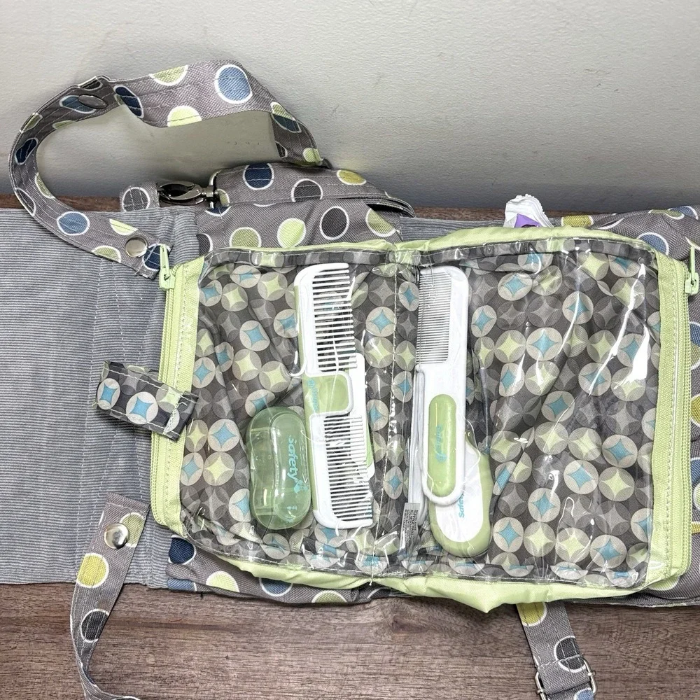 Lillybit Compact Diaper Changing Bag Kit Wristlet Crossbody Safety 1st Baby Kit
